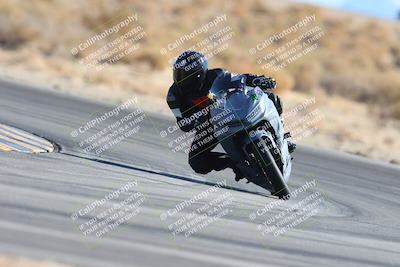 media/Jan-10-2025-CVMA Friday Practice (Fri) [[489e0da257]]/Group 4 and Trackday/Session 4 (Turn 16)/